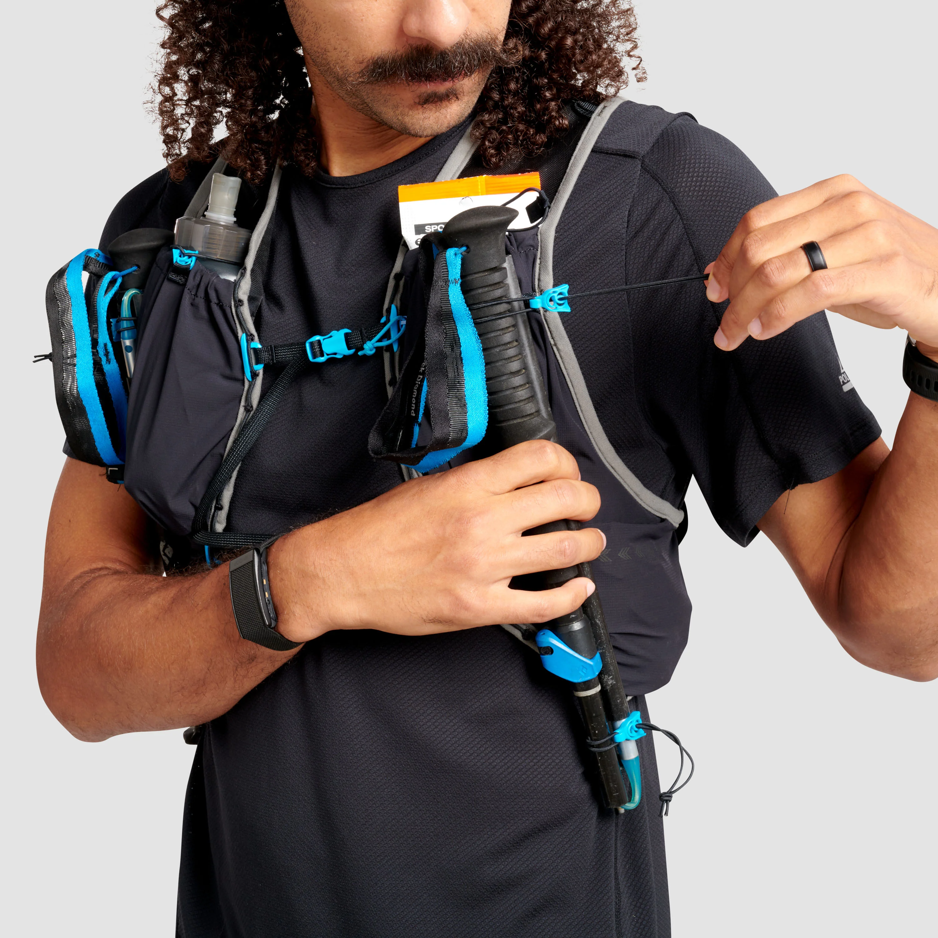 Ultimate Direction Mens Race Vest v6.0 - Image 7